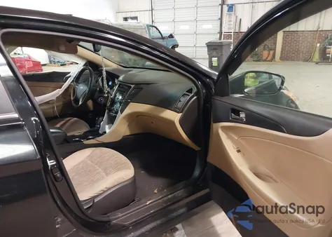 2013 Hyundai Sonata Gls z USA, uszkodzony, nr VIN 5NPEB4AC0DH560366